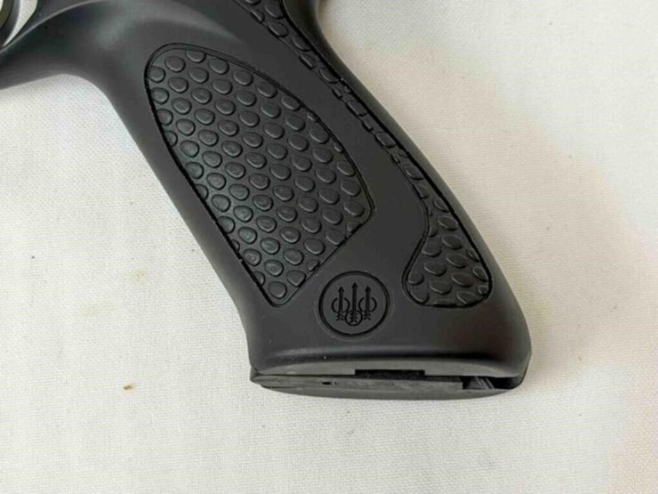 beretta-u22-neos-22lr-pistol-image-11