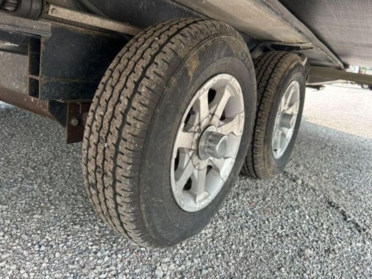 2006-forest-river-rockwood-8281ss-t/a-5th-wheel-4x-image-40