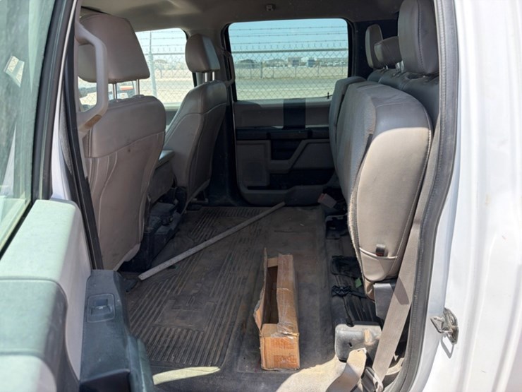 2019-ford-f550-image-10
