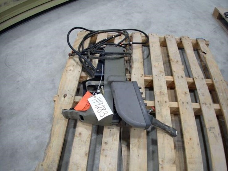 john-deere-120-image-5