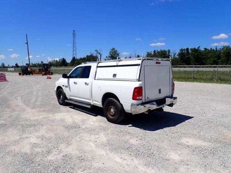 2016-dodge-1500-image-7