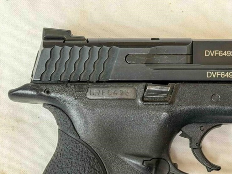 smith-&-wesson-m&p40-40cal-pistol-image-5
