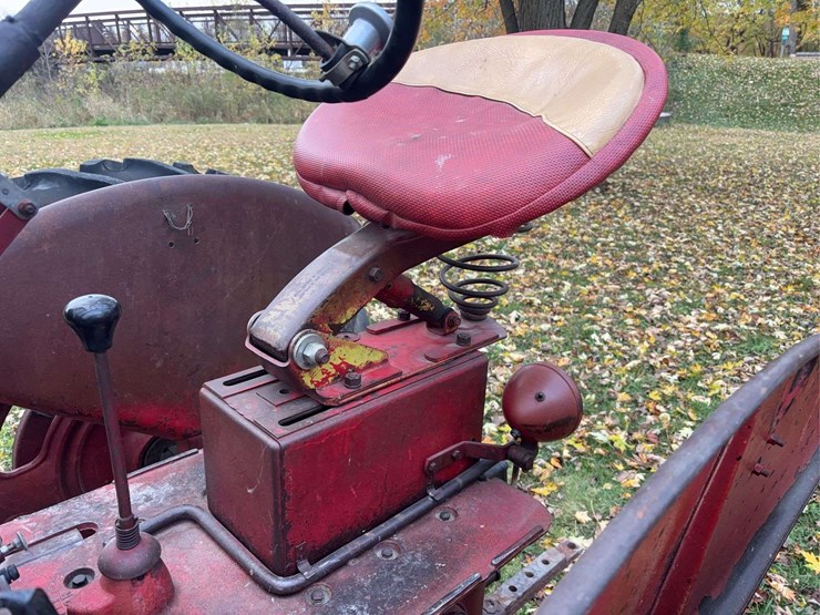 1952-farmall-super-c-image-62