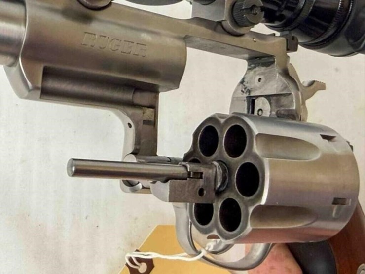 ruger-super-redhawk-stainless-44mag-revolver-image-16