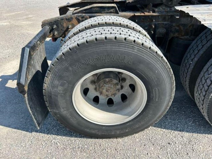 2015-international-prostar-image-90