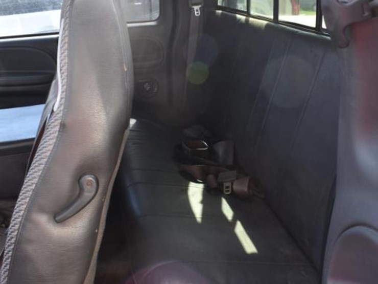 1999-dodge-2500-image-8
