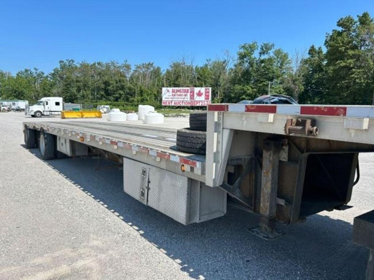 2008-wilson-48-ft-image-9
