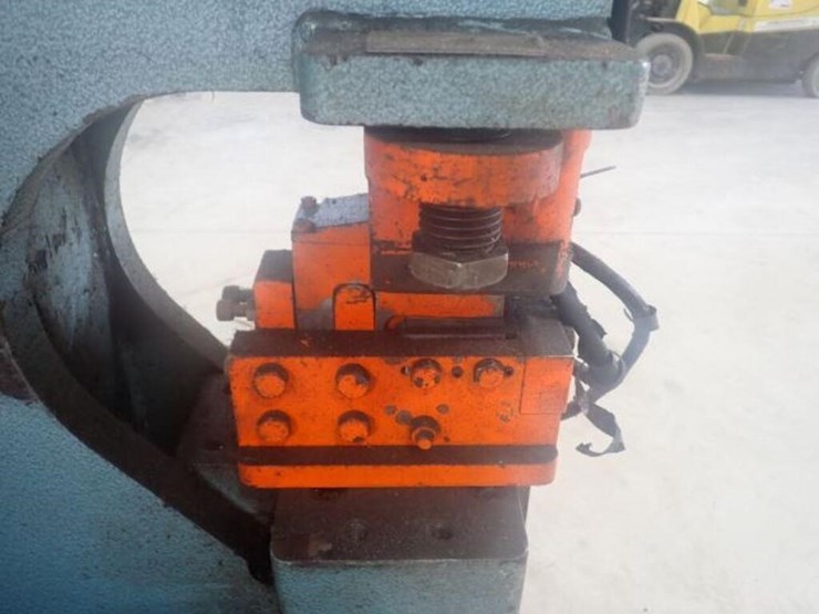 scotchman-industries-6509-24m-65-ton-punch-press-image-24