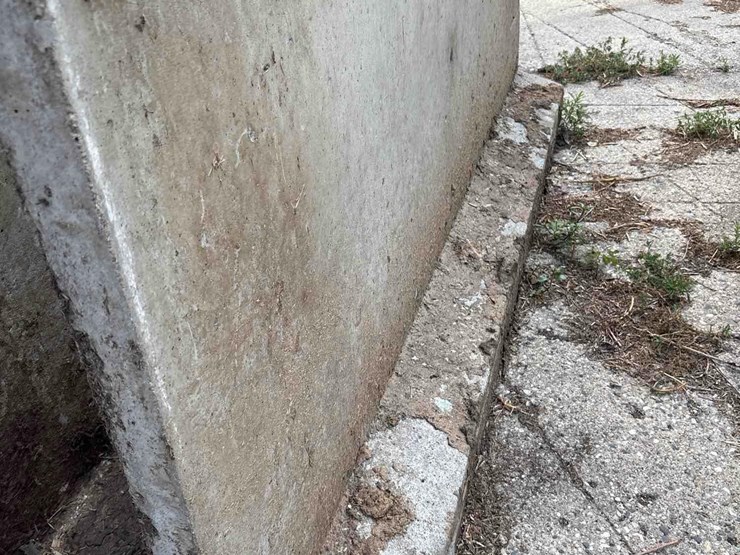 2--8’-portable-concrete-walls-image-7