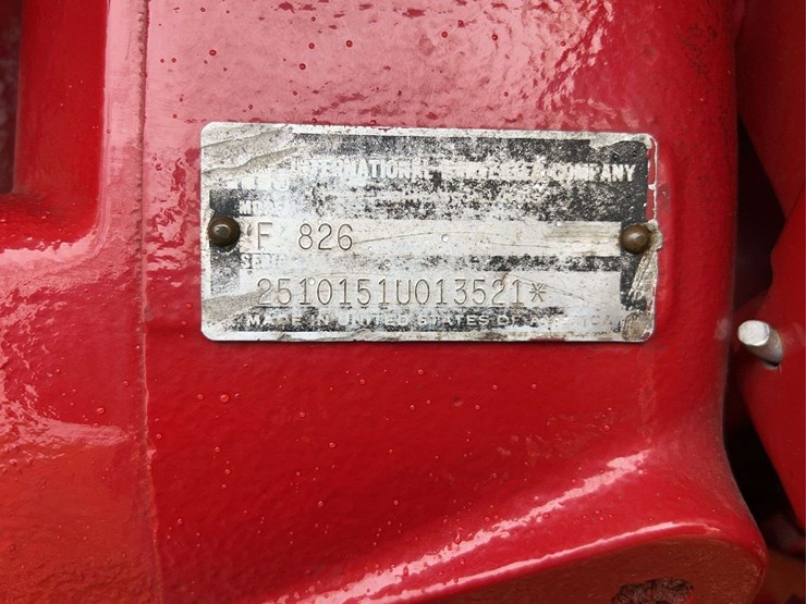 1970-farmall-826-hydro-diesel-row-crop-golden-demonstrator-image-66