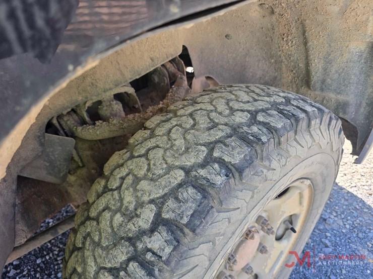 2013-chevrolet-2500-image-11