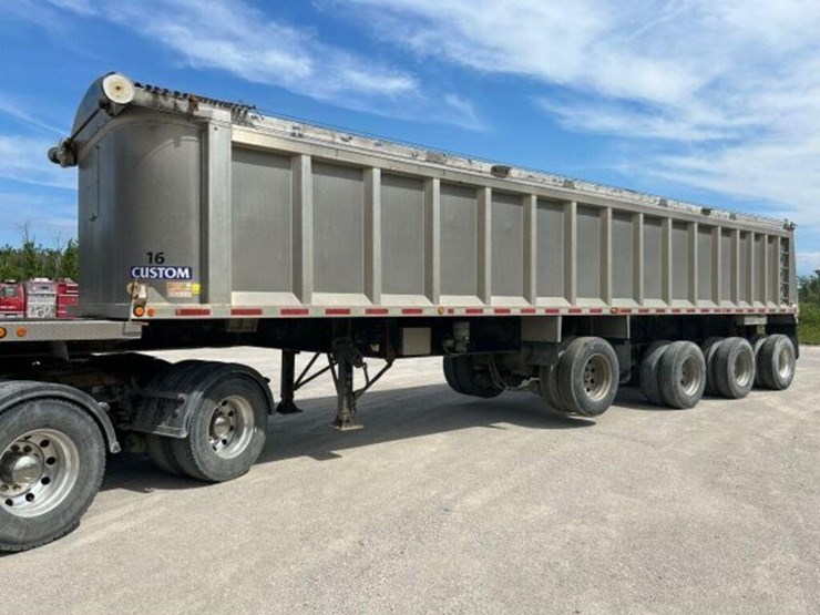 2016-custom-42-ft-image-1