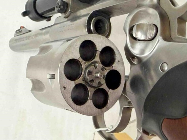 ruger-super-redhawk-stainless-44mag-revolver-image-15