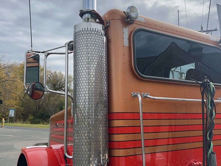 2006-peterbilt-379-image-64