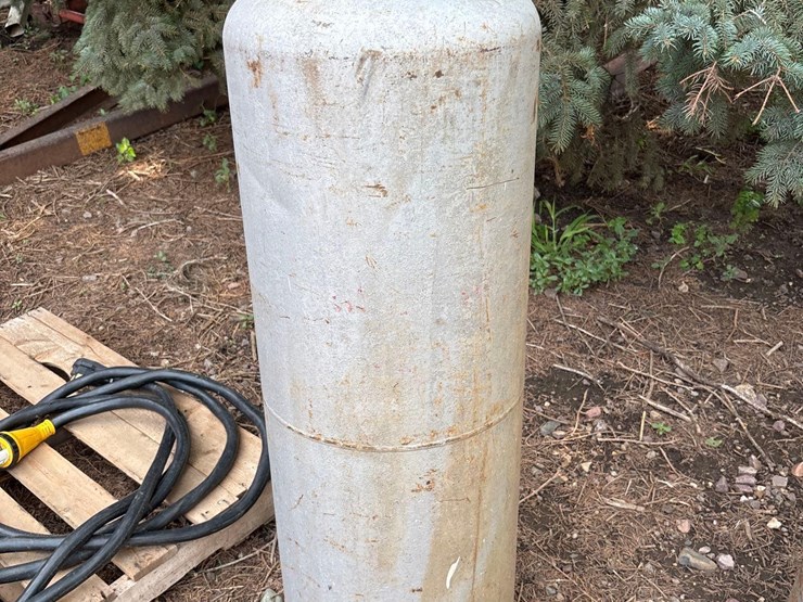 100#-propane-bottle-image-2