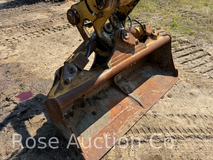 caterpillar-318-image-7