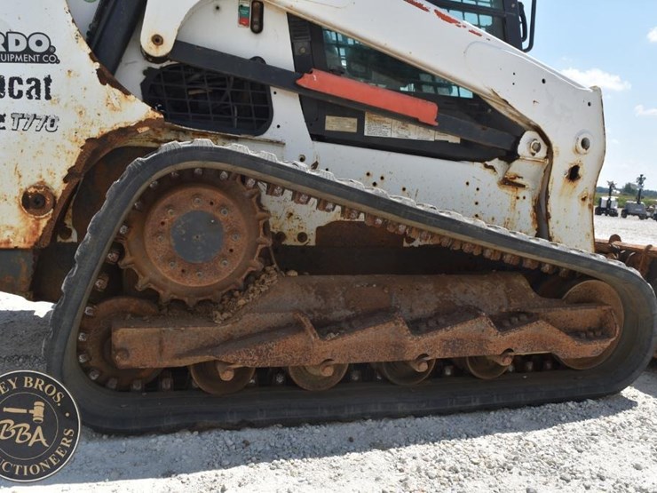 2016-bobcat-t770-image-37