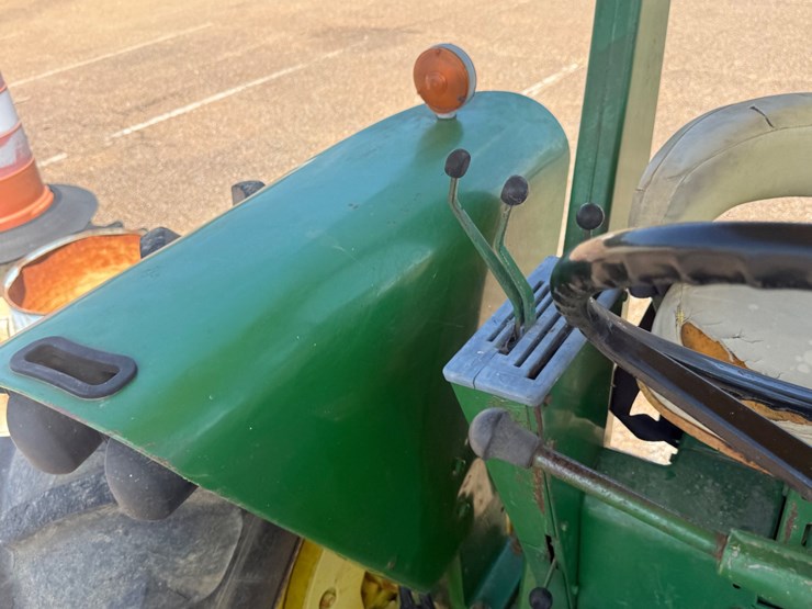 john-deere-4020-image-28