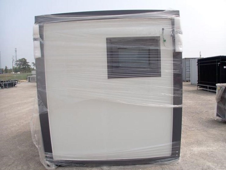 unused-bastone-portable-restroom-image-7