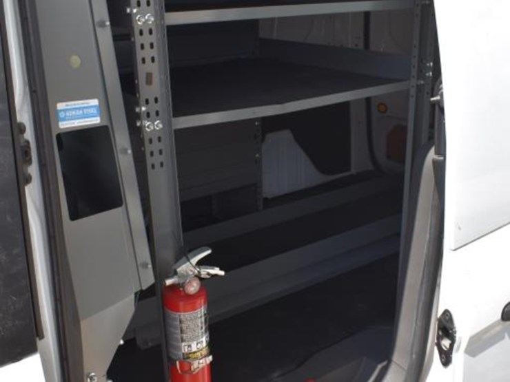 2020-ford-transit-image-11