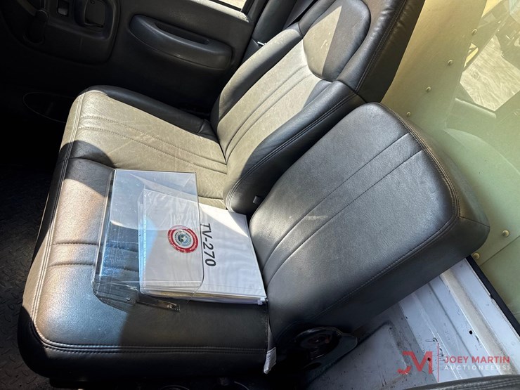 2005-chevrolet-c4500-box-truck-image-38