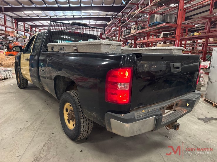 2009-chevrolet-silverado-2500-image-5