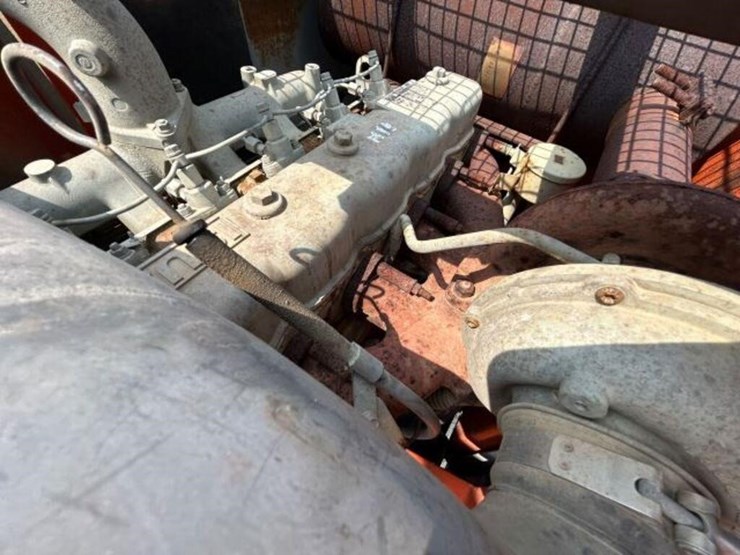 2007-hitachi-zx225us-lc-image-38