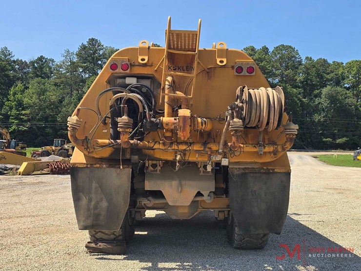 2005-deere-350d-image-4