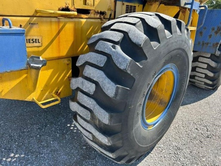 1989-komatsu-wa320-1-image-64