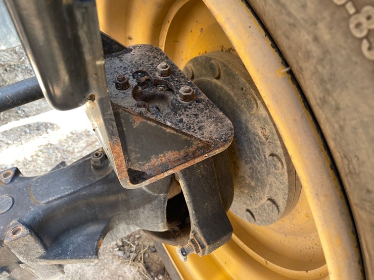 2014-caterpillar-tl642c-image-43