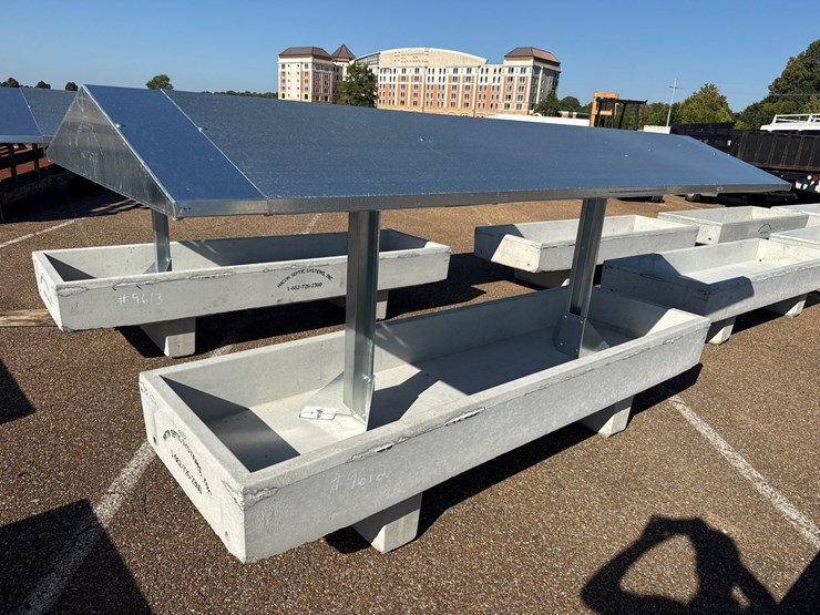 #9612-•-3’-x-10’-trough-with-top-image-1