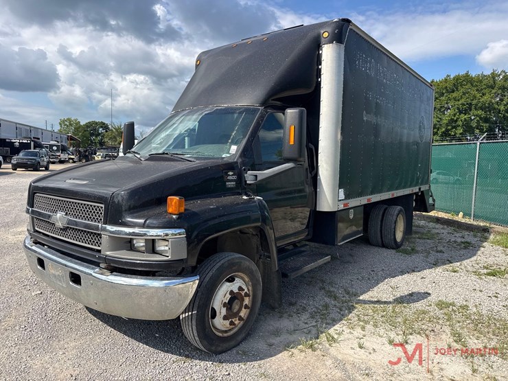 2008chevrolet-c4500-box-truck-image-6