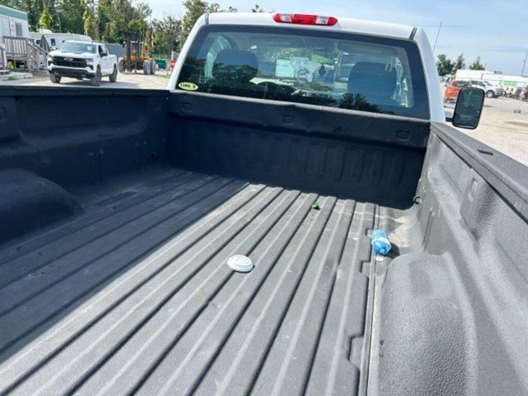 2014-gmc-sierra-3500-image-64