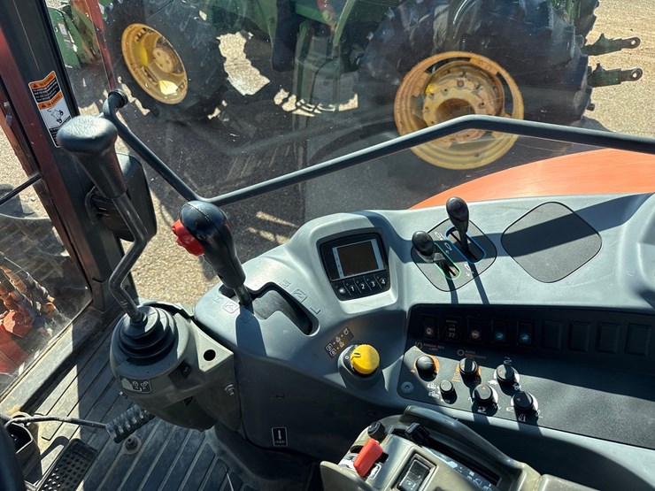 kubota-m135gx-image-19