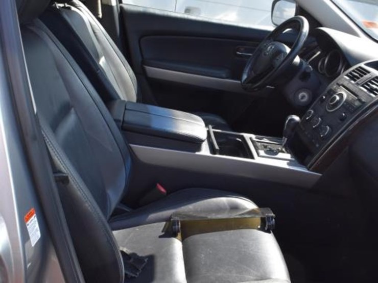 2010-mazda-cx9-image-6