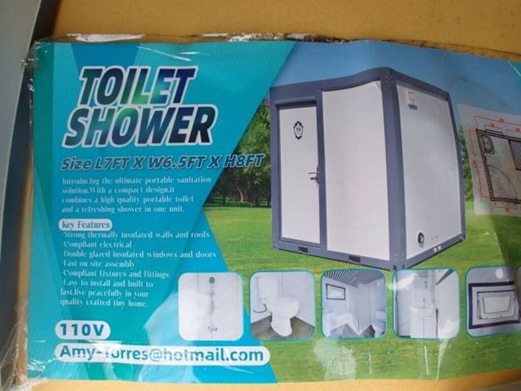 unused-bastone-portable-restroom-image-21