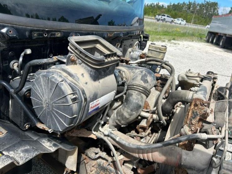 hino-185-image-33