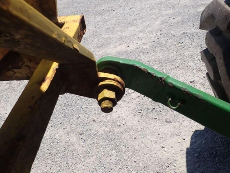 john-deere-3520-image-62