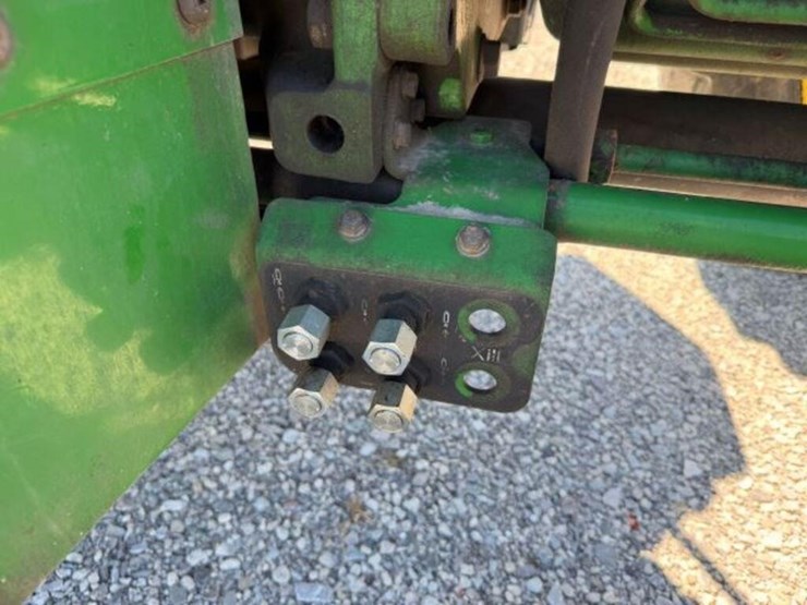 2015-john-deere-5085e-image-39