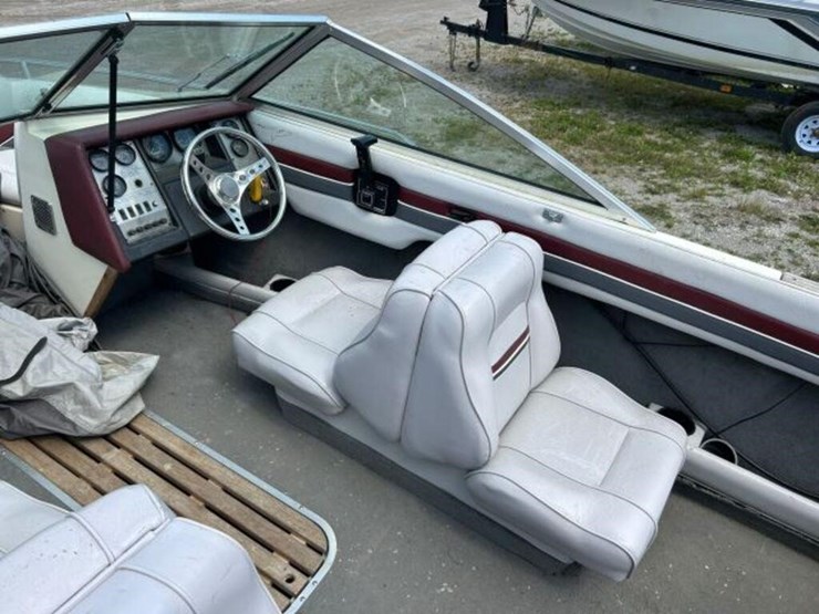 ebbtide-180-riviera-xl-bowrider-image-19