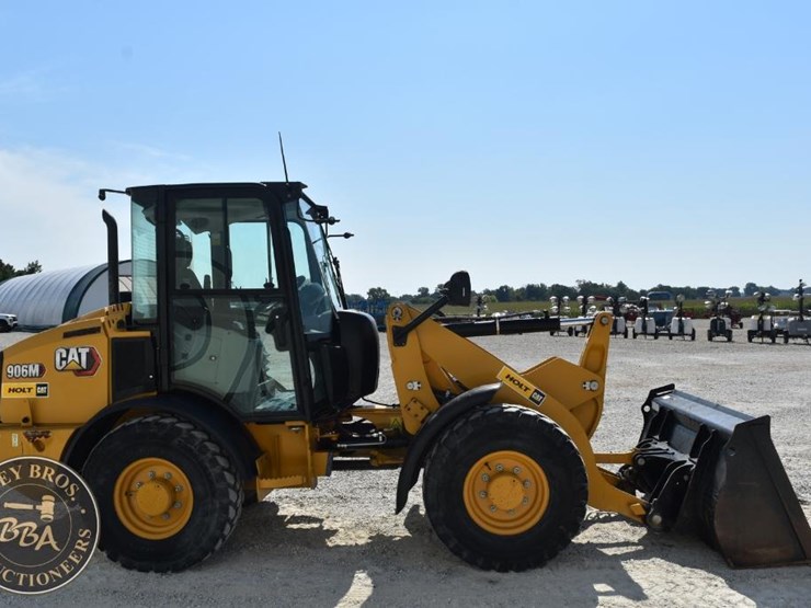2021-caterpillar-906m-image-9