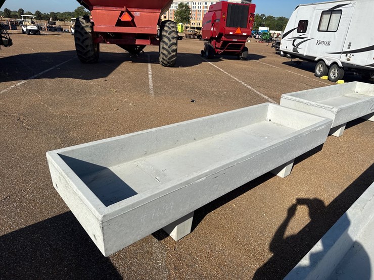 #9694-•-3-x-10-feed-trough-image-1