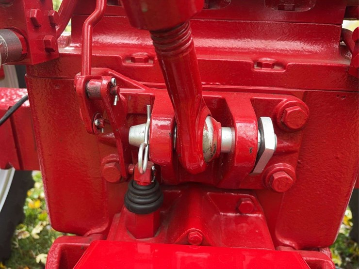 1970-farmall-544-hydro-diesel-row-crop-golden-demonstrator-image-71