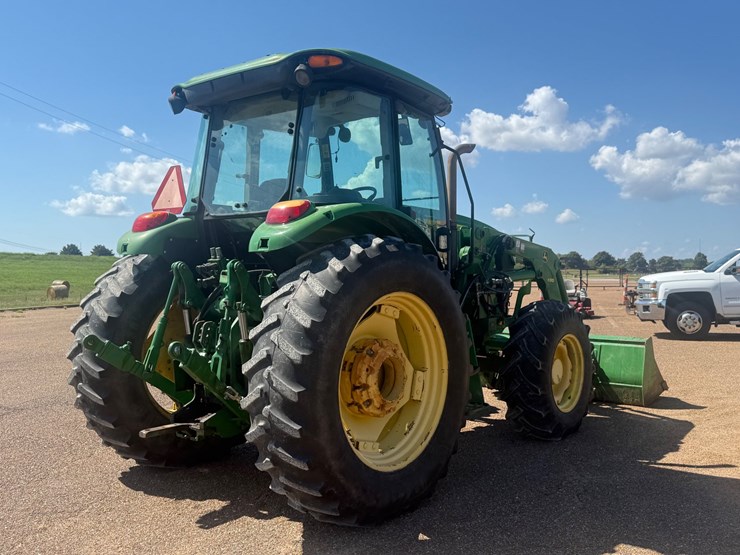 john-deere-6105d-image-9