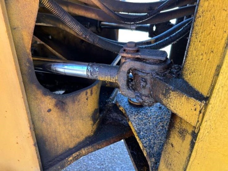 1989-komatsu-wa320-1-image-55
