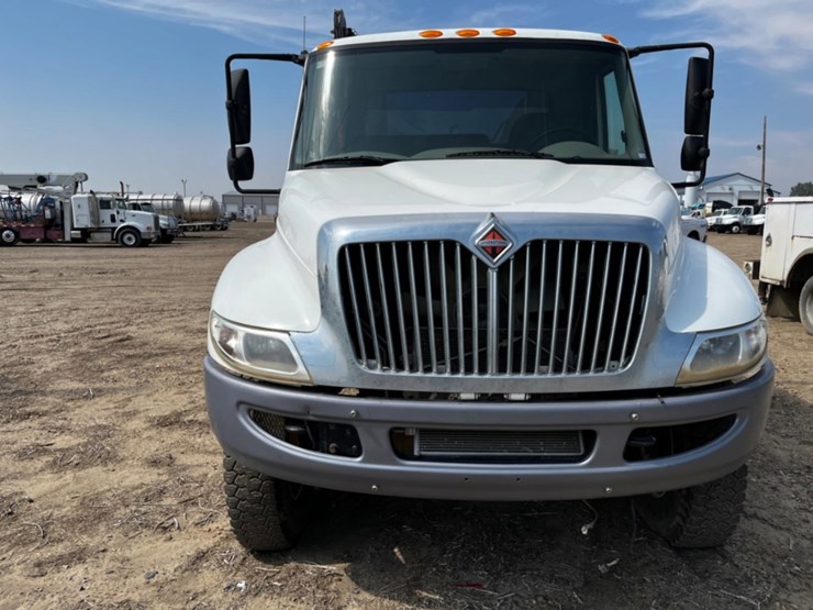 2015-international-durastar-4300-image-2