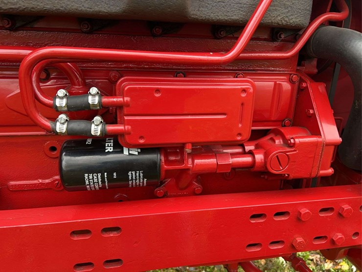 1970-farmall-826-hydro-diesel-row-crop-golden-demonstrator-image-24