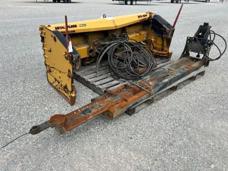 metal-pless-8-ft---13-ft-snow-pusher-agh0830-13le--image-5