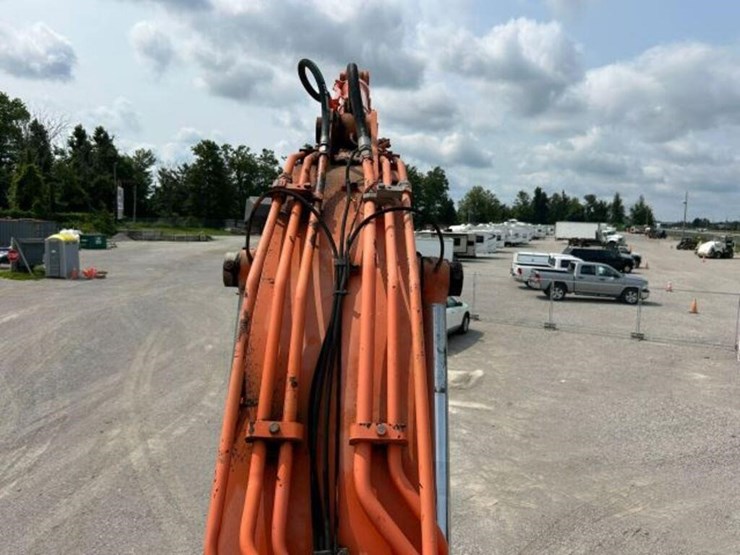 2007-hitachi-zx225us-lc-image-40