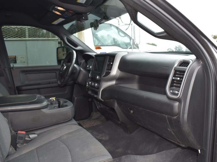 2024-dodge-2500-image-12
